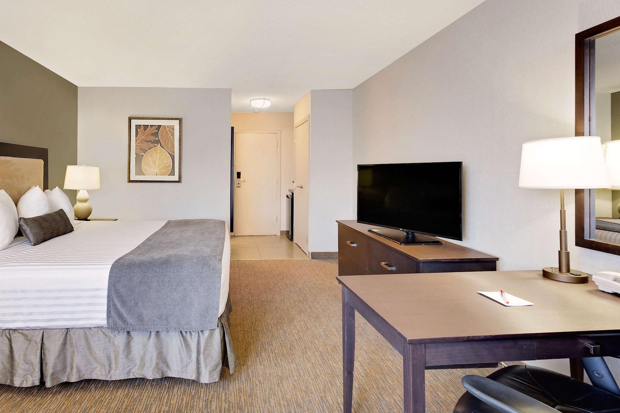 Ramada By Wyndham Kamloops Hotel Kültér fotó