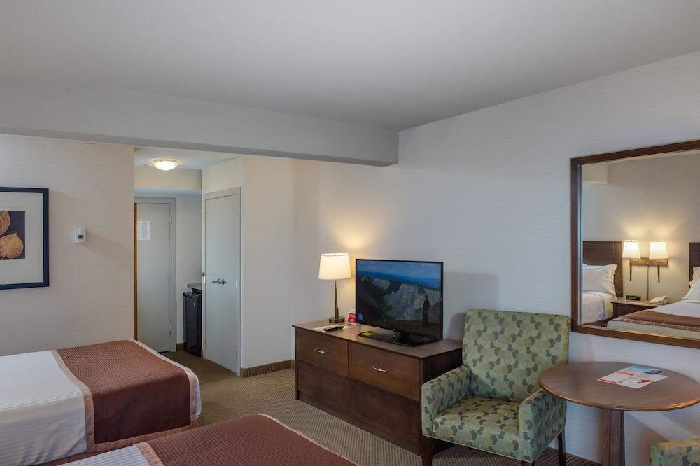 Ramada By Wyndham Kamloops Hotel Kültér fotó