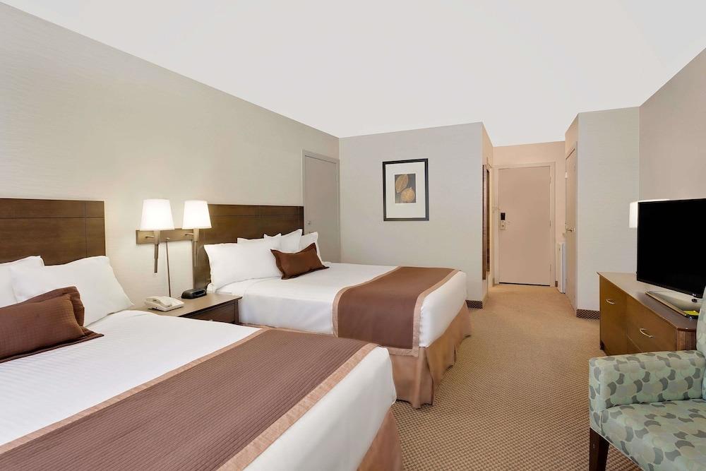 Ramada By Wyndham Kamloops Hotel Kültér fotó