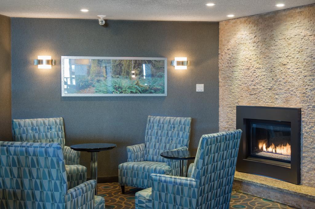 Ramada By Wyndham Kamloops Hotel Kültér fotó
