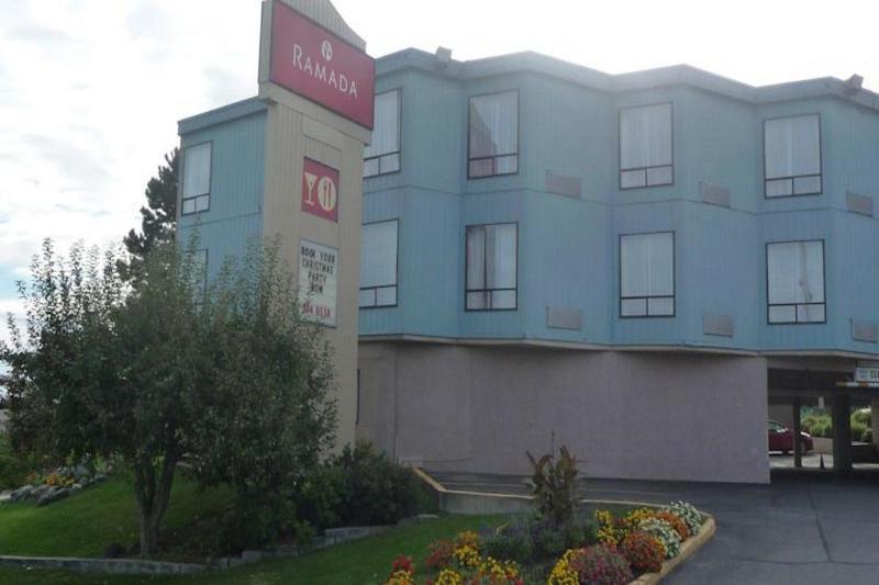 Ramada By Wyndham Kamloops Hotel Kültér fotó