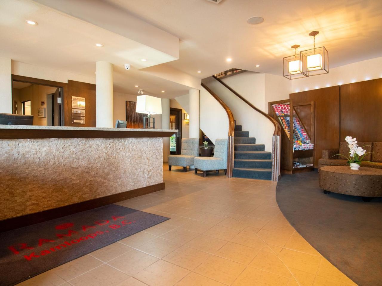 Ramada By Wyndham Kamloops Hotel Kültér fotó